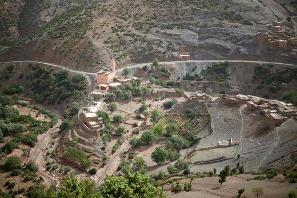 Quels conseils pour une randonnée en toute sécurité dans les montagnes de l'Atlas au Maroc?